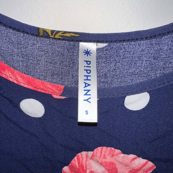 EUC Piphany navy floral blouse with tulip hem in back, size Small - Picture 4 of 4